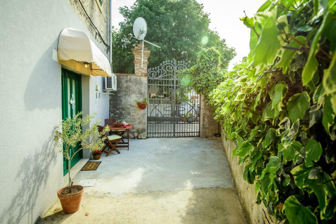 Rustica Apartments Šibenik Exterior foto